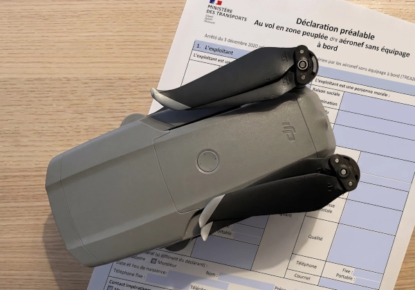 Avec FLY360, vous gagnez du temps pour vous concentrer sur votre métier de télépilote de drone. FLY360 s'occupe de réaliser vos déclarations de vols à la préfecture.